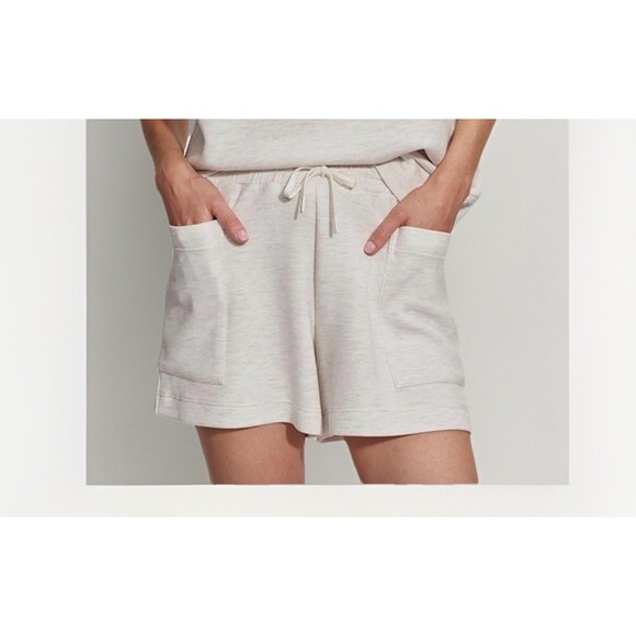 Varley Women's Isabella Mid-Rise Shorts SZ XL NWOT - Picture 1 of 9